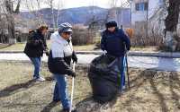 В Абазе участниками субботника стали сотни неравнодушных горожан. 