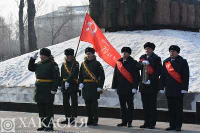 В парке Абакана состоялся митинг, посвящённый Эстафете Победы