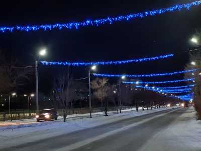 Огни горят ярче: в Саяногорске появились новые украшения