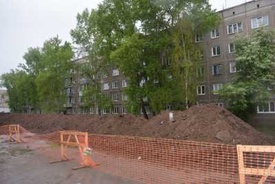 Жители центральной части Черногорска ждут горячую воду