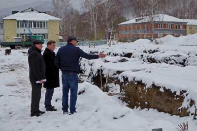 В поселке Майна началось строительство дома для переселенцев из ветхого жилья