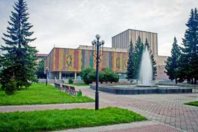 Гастроли и новый творческий сезон республиканского драмтеатра