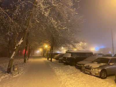 &quot;Чёрное небо&quot; в Хакасии создает ночующий во дворах транспорт