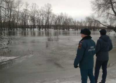 В Хакасии поднявшийся Енисей может подтопить незаконные постройки