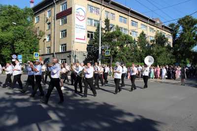 Выпускники Абакана сегодня соберутся на Театральной площади