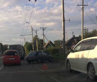 В Абакане пьяный водитель не смог спуститься с виадука