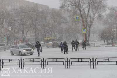 Жителей Хакасии не перестанет донимать сильный ветер