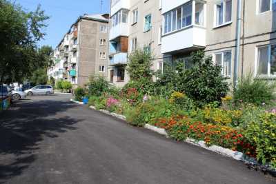 В Абакане активно благоустраивают дворы по программе &quot;Городская среда&quot;