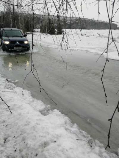 В Хакасии вода затопила дачи