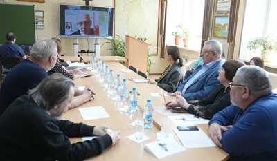 Видеоконференция собрала учёных из Москвы, Санкт-Петербурга и Абакана. 