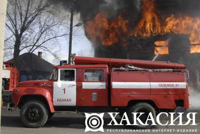 В селе Бельтырское полыхала крыша дома